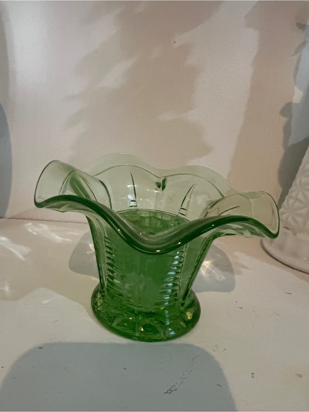 Rose Bowl And Ruffle Frog
